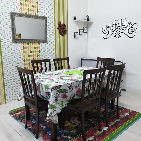 935 négyzetméteres, 3 hálószobás Apartman 2 fürdőszobával Tanah Rata területén Cameron Highlands Kültér fotó